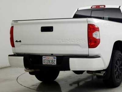 Toyota Tundra 5.7L V-8 Gas