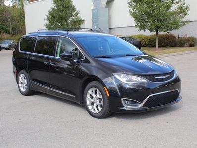 Used 2018 Chrysler Pacifica Touring L Plus FWD With Navigation