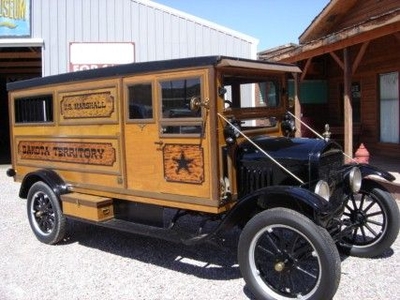 1925 Ford Model T Marshall's Paddy Wagon