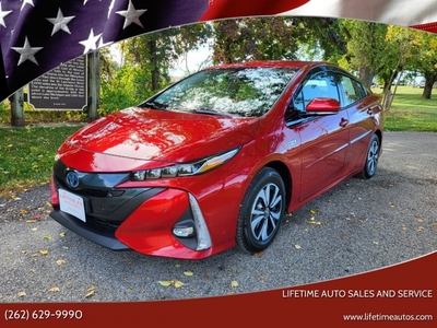 2018 Toyota Prius Prime Advanced 4dr Hatchback for sale in West Bend, WI