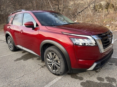 Certified Used 2022 Nissan Pathfinder SV 4WD