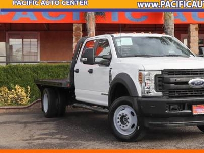 Ford Super Duty F-550 Chassis Cab 6.7L V-8 Diesel Turbocharged