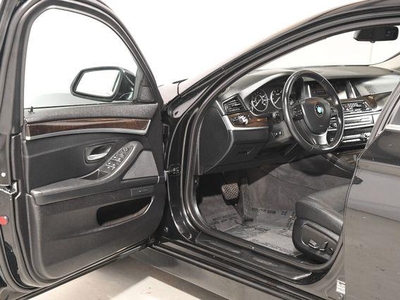 2015 BMW 5-Series 528i Xdrive SEDAN in Branford, CT