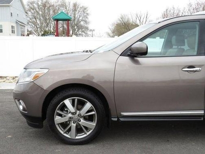 2013 Nissan Pathfinder for Sale in Saint Louis, Missouri