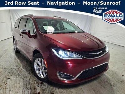 2020 Chrysler Pacifica for Sale in Denver, Colorado