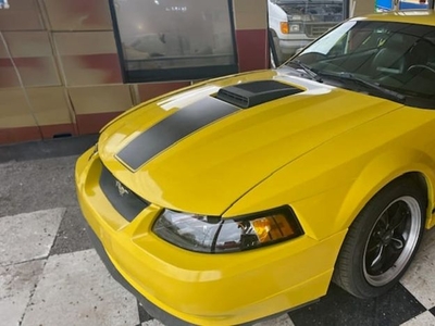 2004 Ford Mustang Coupe