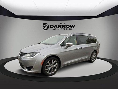 2019 Chrysler Pacifica for Sale in Chicago, Illinois