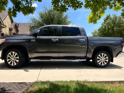 FOR SALE: 2015 Toyota Tundra $15,400 USD