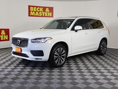 Pre-Owned 2020 Volvo XC90 T6 Momentum