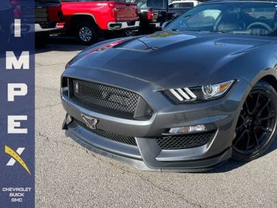 Ford Mustang 5.2L V-8 Gas