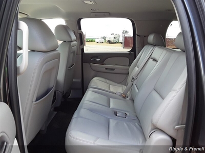 2010 Chevrolet Suburban LT 1500 in Davenport, IA