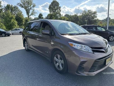 2019 Toyota Sienna for Sale in Co Bluffs, Iowa