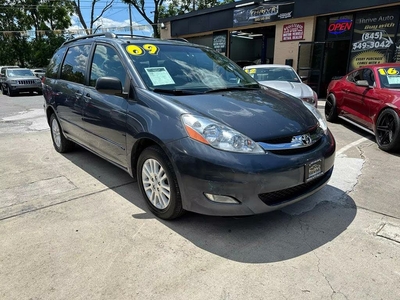 2009 Toyota Sienna