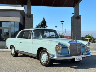 1965 Mercedes-Benz 220SE