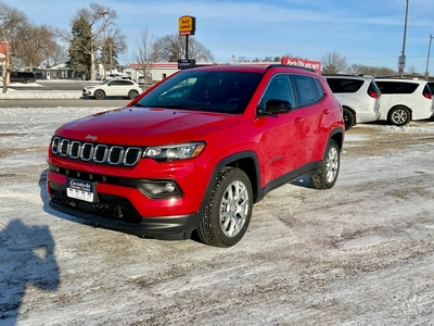 2023 Jeep Compass LATITUDE LUX 4X4 for sale in Litchfield, MN