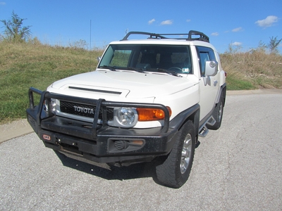 2012 Toyota FJ Cruiser 4X4 Convenience Off Road Package