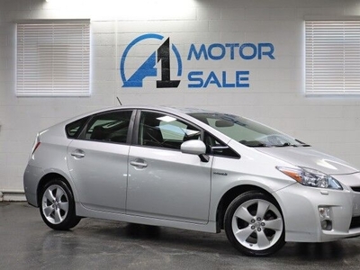 2010 Toyota Prius V FULLY LOADED!! NAVIGATION! REAR CAMERA! HEATED LEATHER SEATS! KEYLESS GO! for sale in Schaumburg, IL