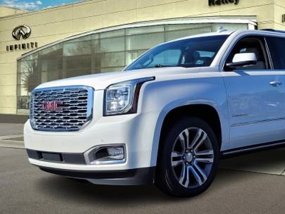 GMC Yukon 6.2L V-8 Gas