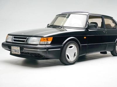 FOR SALE: 1990 Saab 900 $5,381 USD