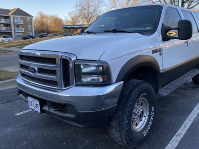 FOR SALE: 2001 Ford Excursion $4,125 USD
