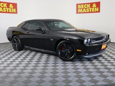 Pre-Owned 2014 Dodge Challenger R/T
