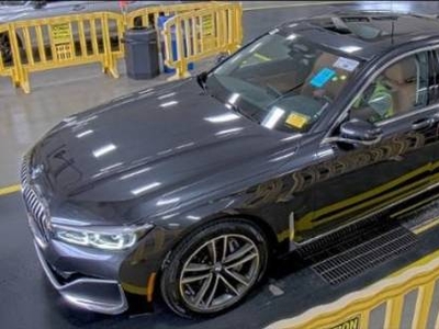 BMW 7 Series 4.4L V-8 Gas Turbocharged
