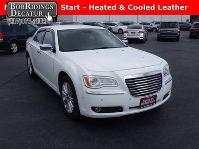 2011 Chrysler 300C for Sale in Co Bluffs, Iowa