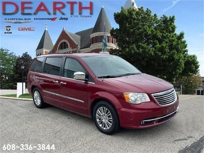 2013 Chrysler Town & Country for Sale in Co Bluffs, Iowa