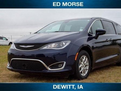 2020 Chrysler Pacifica for Sale in Co Bluffs, Iowa