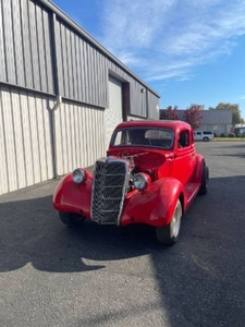 FOR SALE: 1935 Ford Coupe $33,395 USD