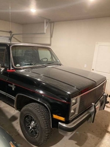 FOR SALE: 1986 Chevrolet C10 $12,495 USD