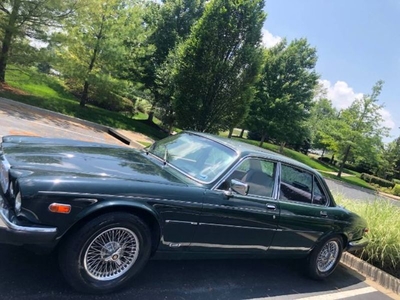 FOR SALE: 1986 Jaguar XJS $10,895 USD