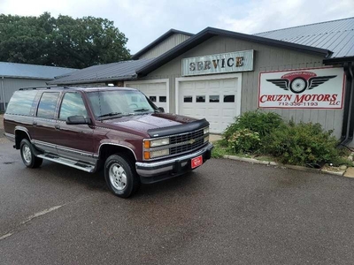 FOR SALE: 1993 Chevrolet Suburban K1500 4dr 4WD SUV $9,900 USD