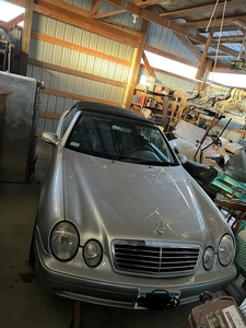 2001 Mercedes-Benz CLK