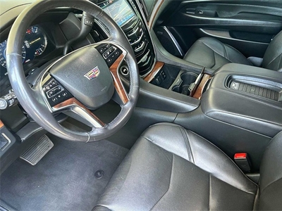 2019 Cadillac Escalade Luxury in Ukiah, CA