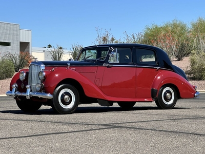 1954 Bentley R-TYPE LHD Saloon With Sunroof