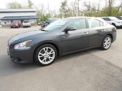 2013 Nissan Maxima for Sale in Northwoods, Illinois