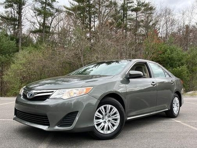 2013 Toyota Camry Hybrid for Sale in Chicago, Illinois