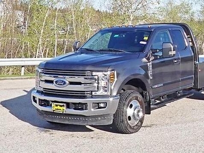 2019 Ford F-350 Chassis Cab for Sale in Chicago, Illinois