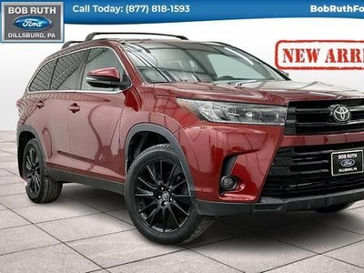 2019 Toyota Highlander for Sale in Chicago, Illinois