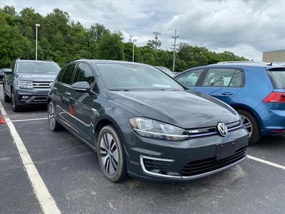 2019 Volkswagen e-Golf for Sale in Chicago, Illinois