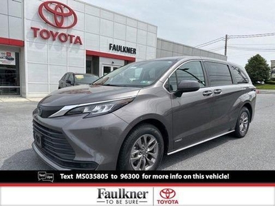 2021 Toyota Sienna for Sale in Chicago, Illinois