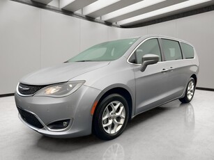 PRE-OWNED 2020 CHRYSLER PACIFICA TOURING