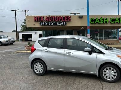 Nissan Versa 1600