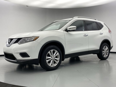 Used 2016 Nissan Rogue SV w/ SV Premium Package
