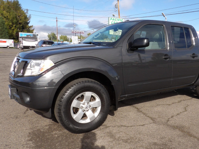 2012 Nissan Frontier SV 4WD Crew Cab for sale in Medford, OR