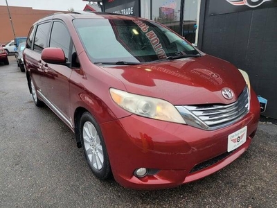 2012 Toyota Sienna for Sale in Northwoods, Illinois