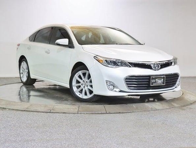 2013 Toyota Avalon for Sale in Chicago, Illinois