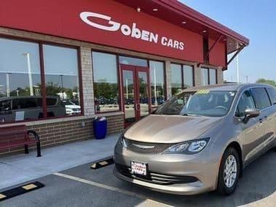 2017 Chrysler Pacifica for Sale in Secaucus, New Jersey
