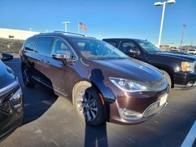 2017 Chrysler Pacifica for Sale in Secaucus, New Jersey